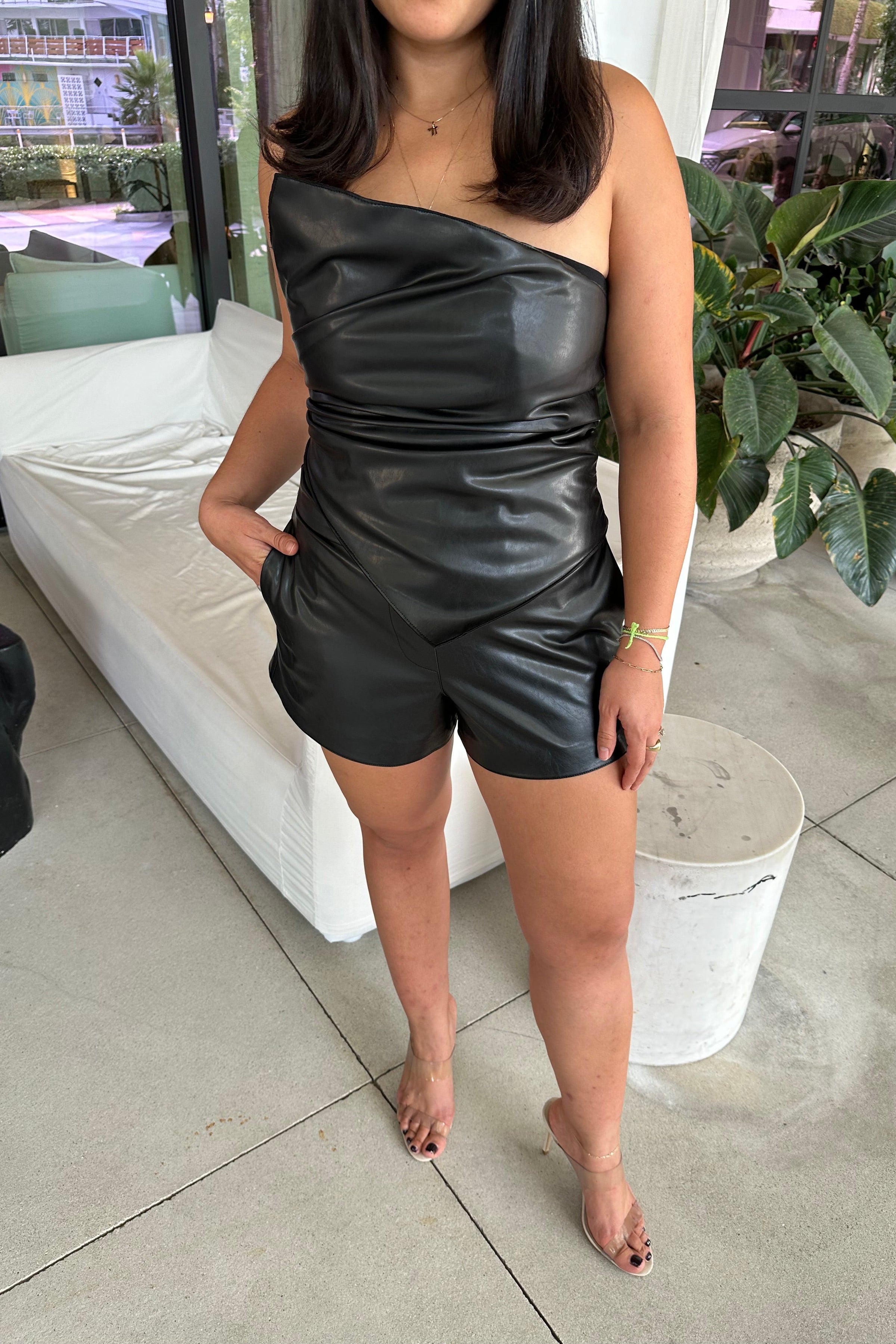 KARL STRAPLESS TOP