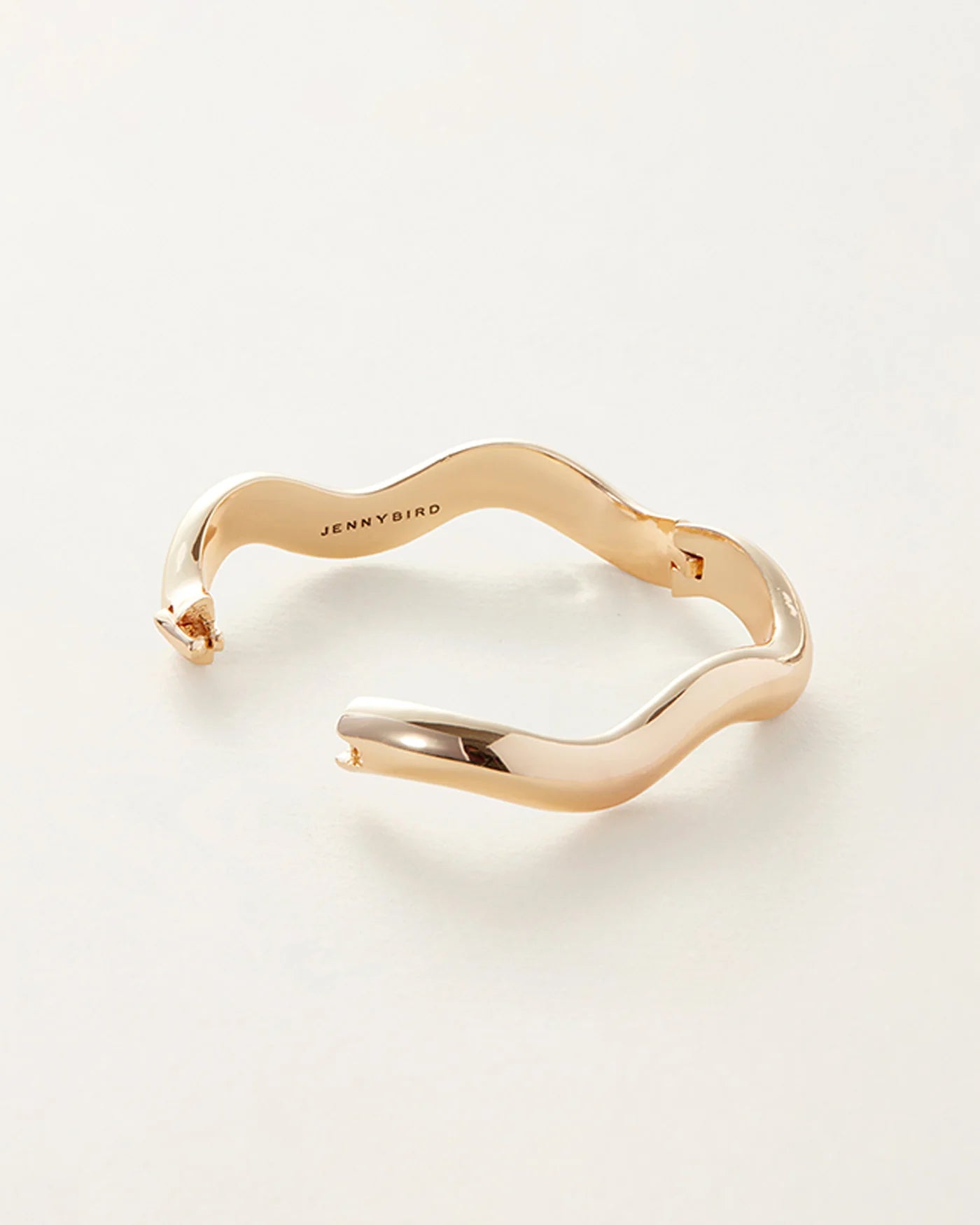 OLA BANGLE