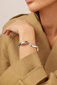 OLA BANGLE
