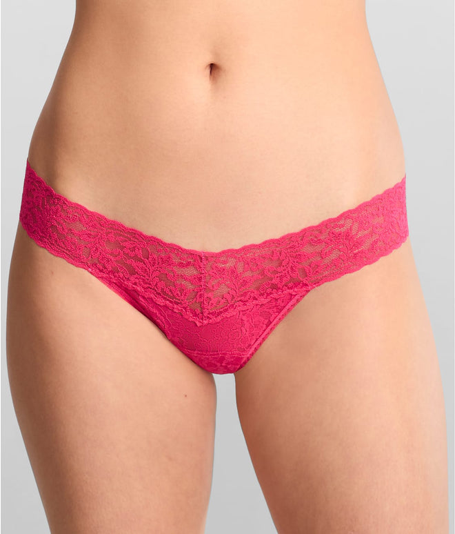 SIGNATURE LACE LOW RISE THONG