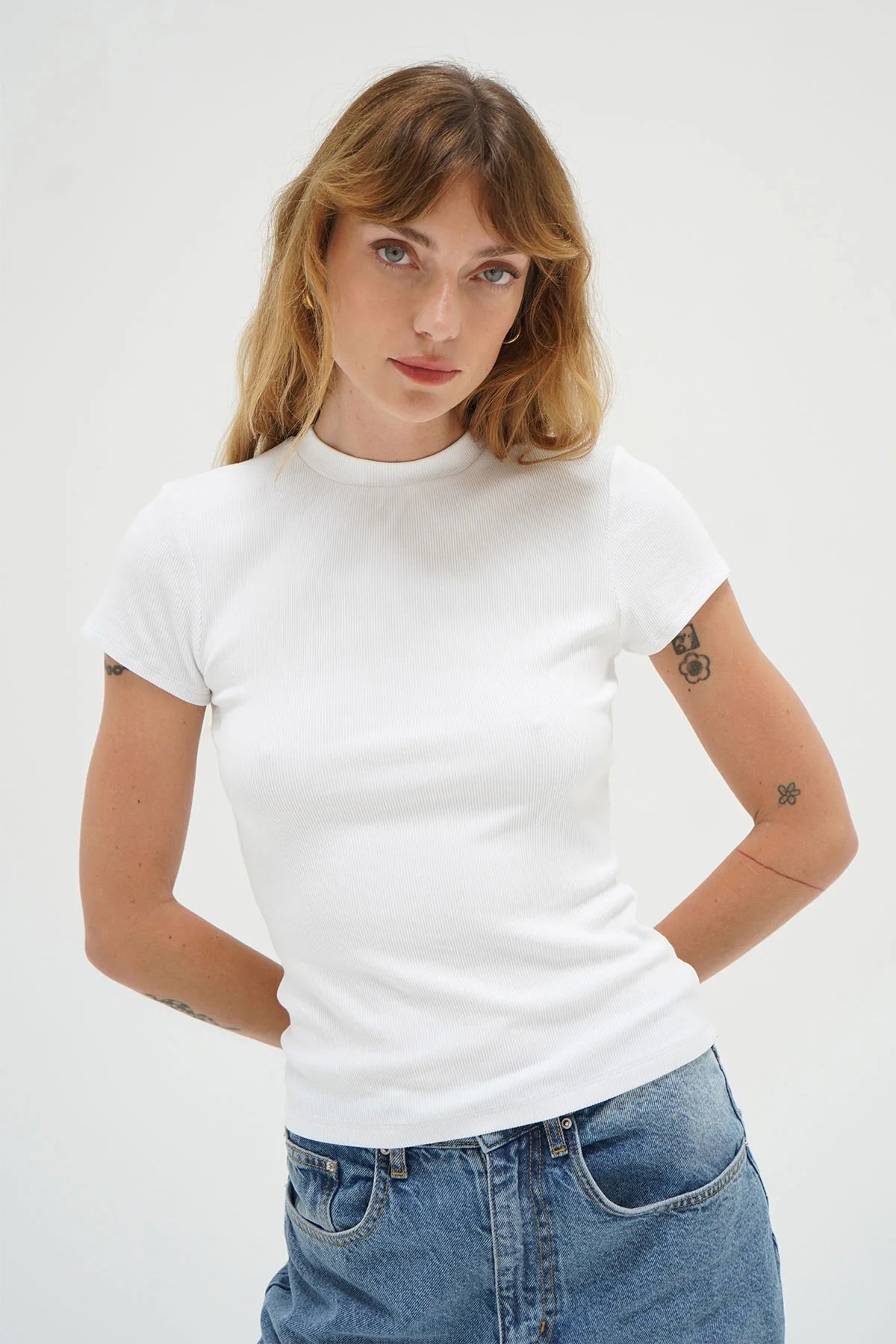 FITTED COTTON RIB CREW TEE