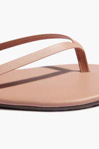 SQUARE TOE LILY