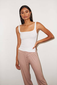ESSENTIAL RIBBED SCOOP TANK