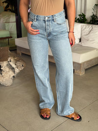 EVERYDAY JEANS