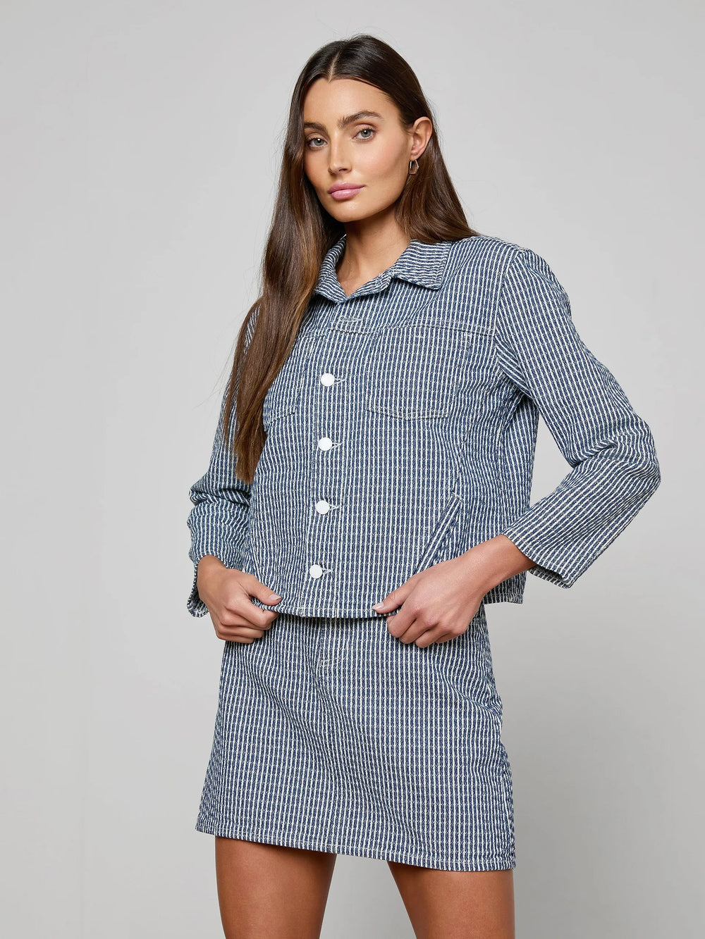 NELLY CROPPED JEAN JACKET