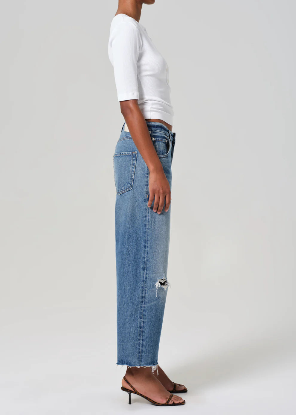 AYLA RAW HEM CROP JEAN