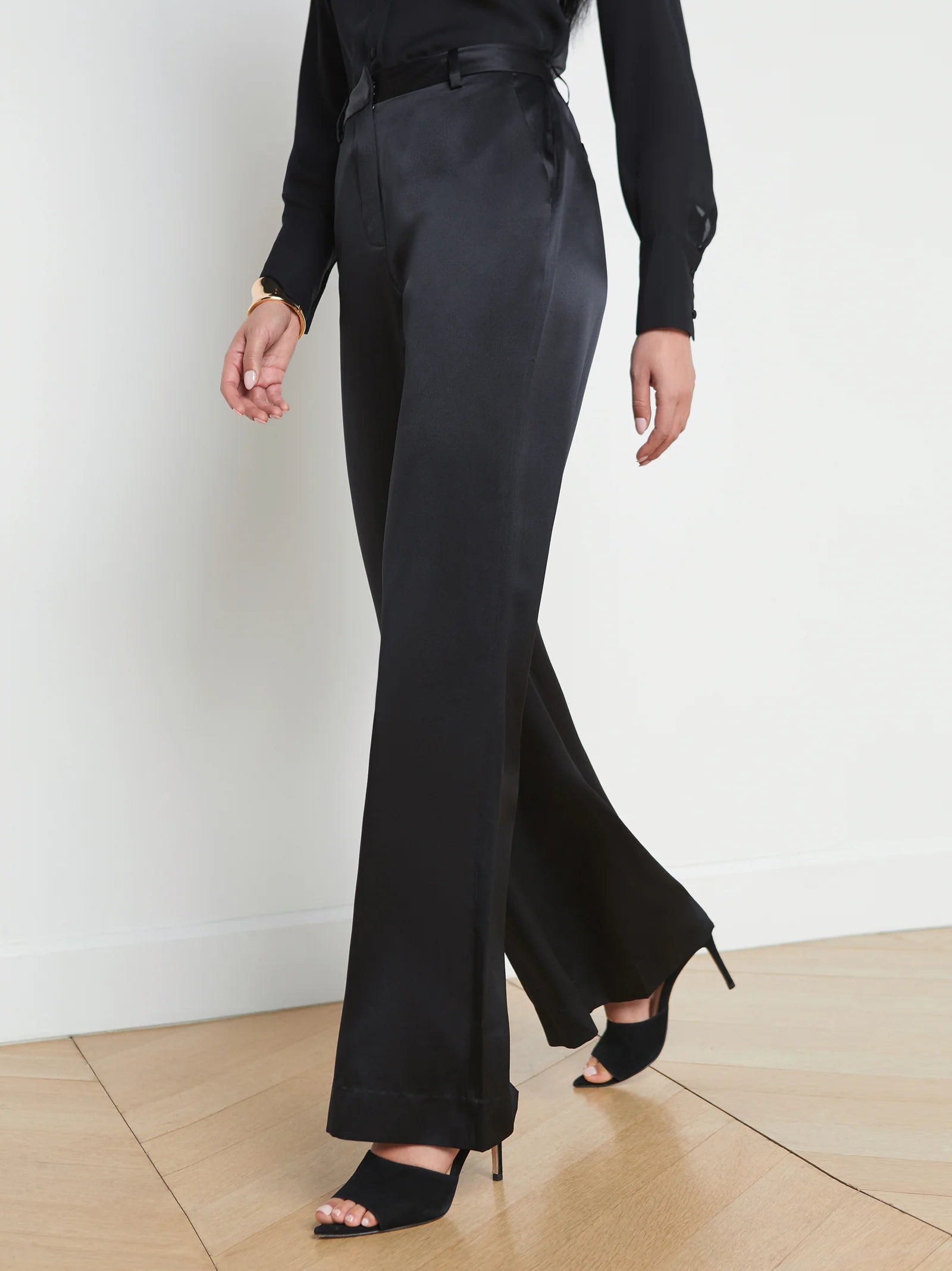 L'AGENCE PILAR WIDE LEG PANT IN SHINY BLACK