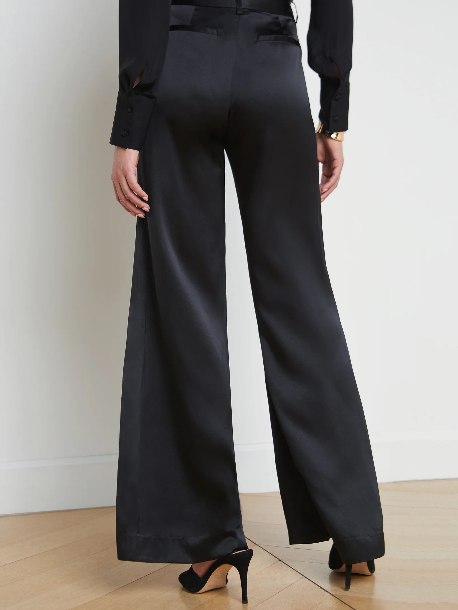 L'AGENCE PILAR WIDE LEG PANT IN SHINY BLACK