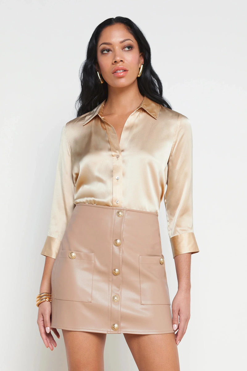 L'AGENCE DANI 3/4 SLEEVE BLOUSE IN TOASTED ALMOND