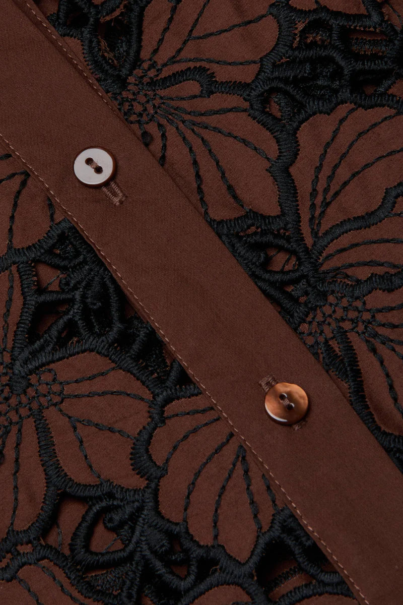 SEYCHELLE LACE CROPPED BUTTON DOWN