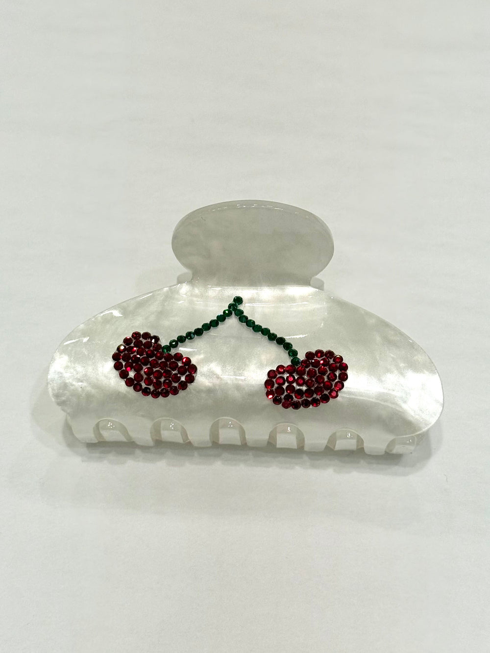 WHITE CHERRY HAIR CLIP