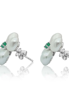 GREEN EMERALD PEARL FLOWER EARRINGS