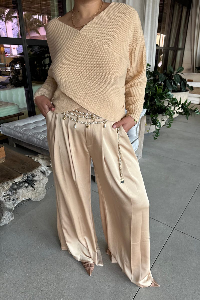 L'AGENCE AUBRIE WIDE LEG SATIN PANT IN LATTE