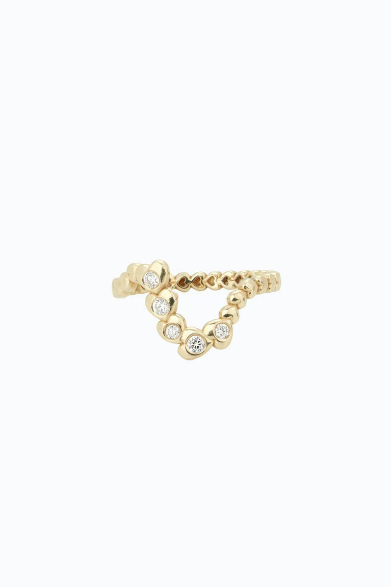 DIAMOND HEARTS WAVE RING