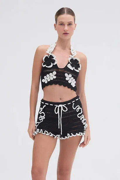 PATBO POPPY CROCHET FLOWER SHORT IN BLACK AND WHITE