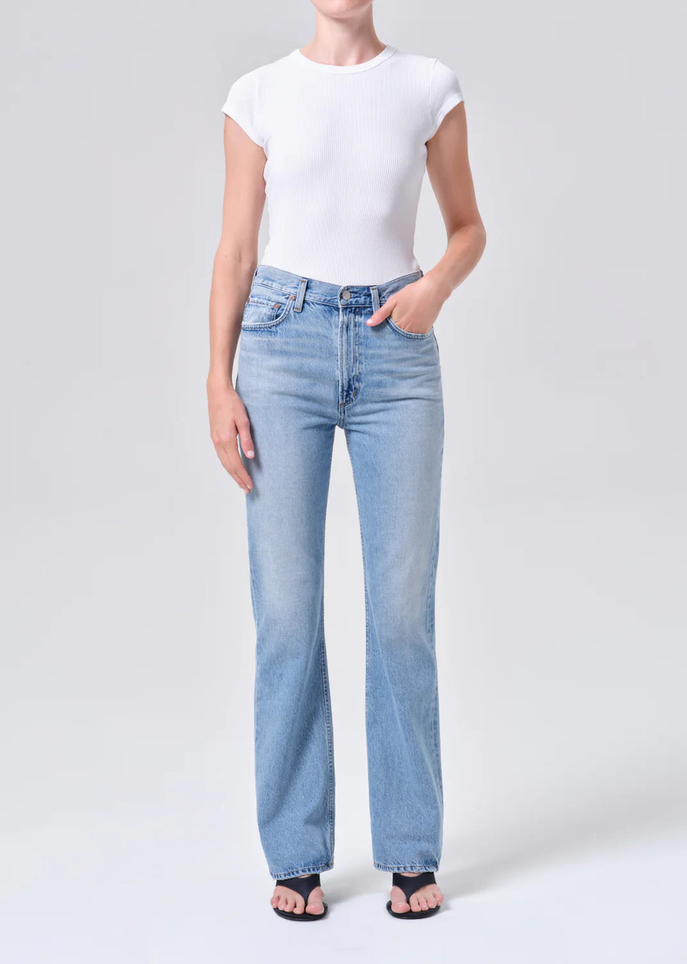 LEENA CLEAN HEM JEAN