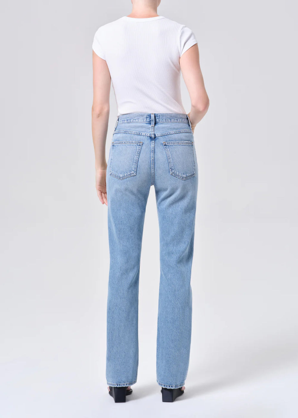 LEENA CLEAN HEM JEAN