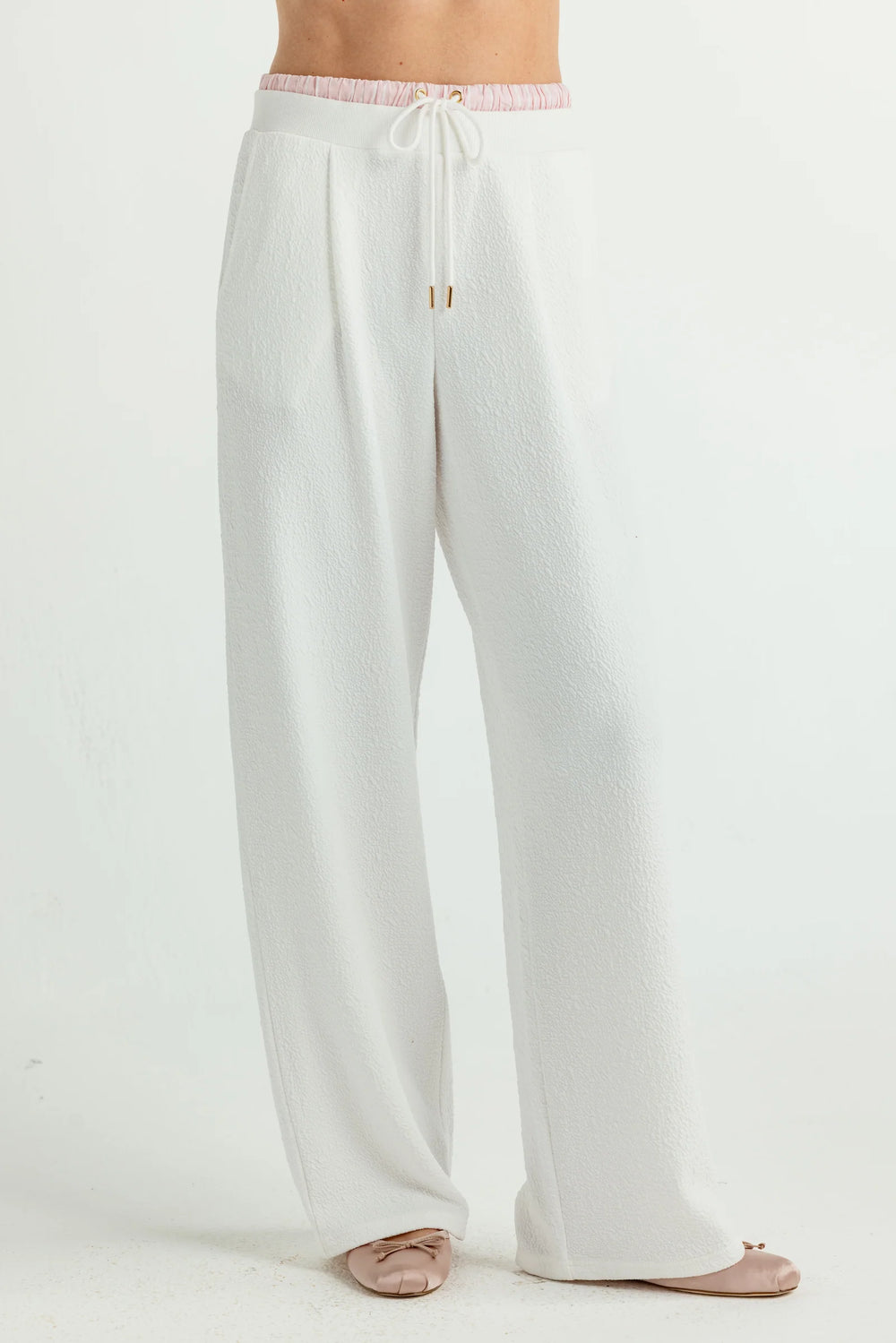 LEONIE PANT