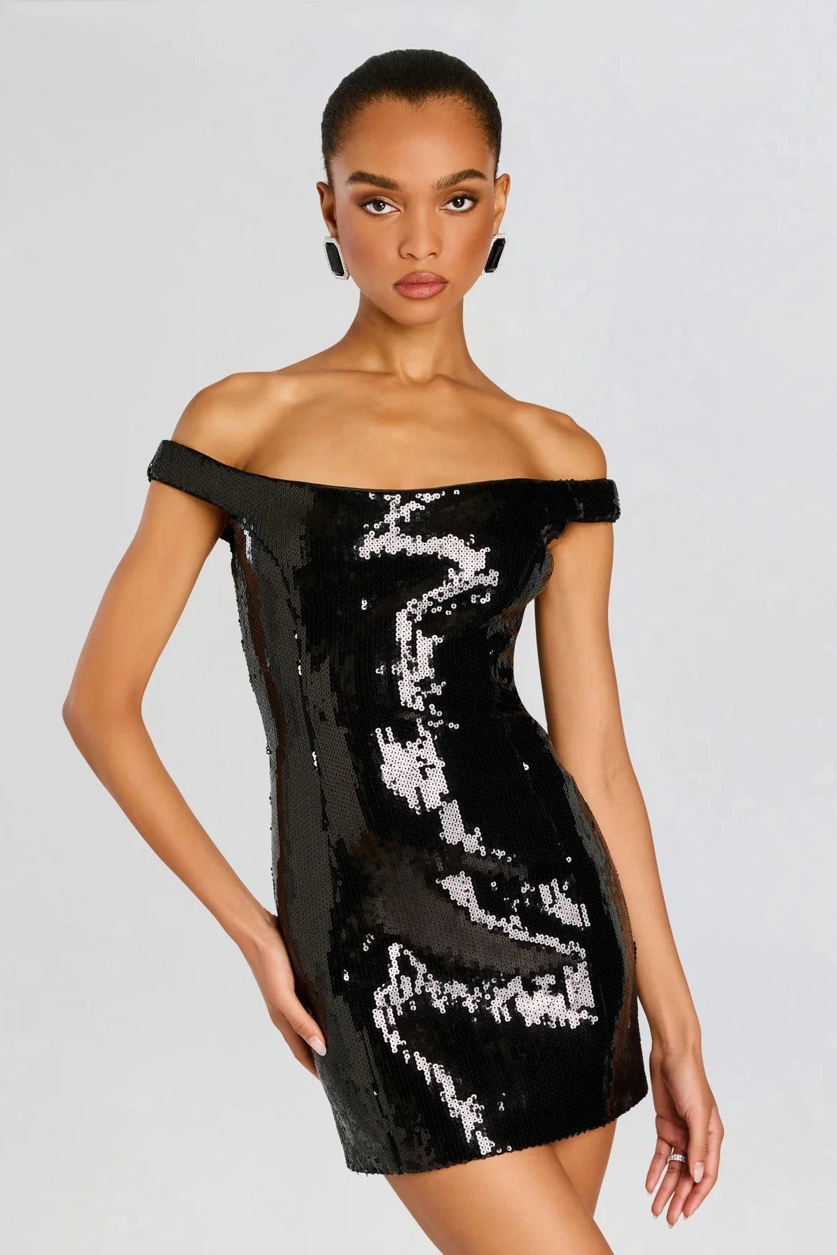 RETROFETE DANNIE SEQUIN DRESS IN BLACK