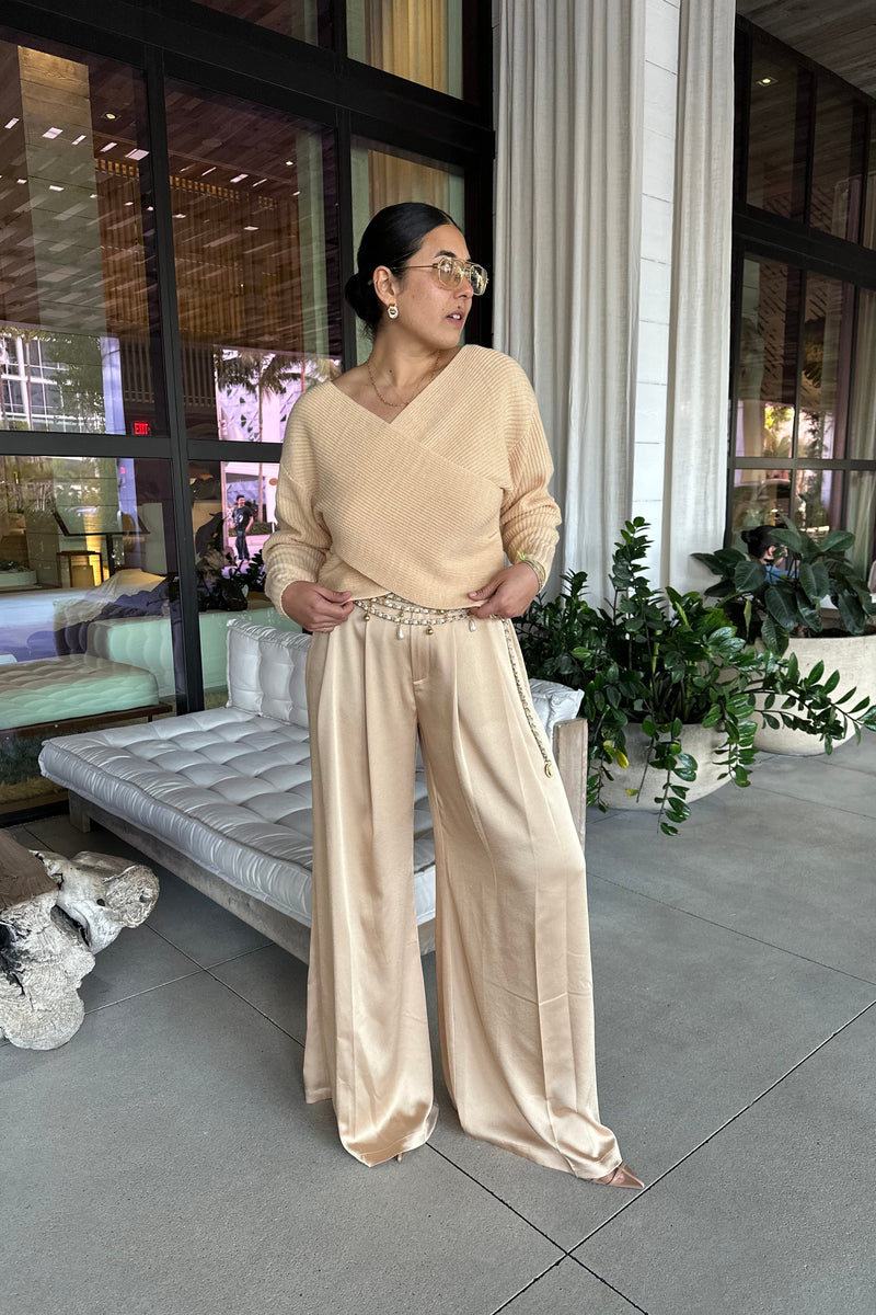 L'AGENCE AUBRIE WIDE LEG SATIN PANT IN LATTE