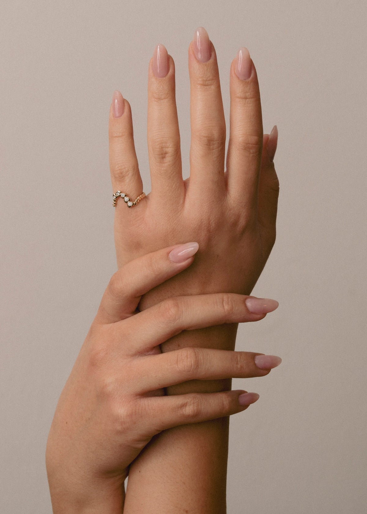 DIAMOND HEARTS WAVE RING