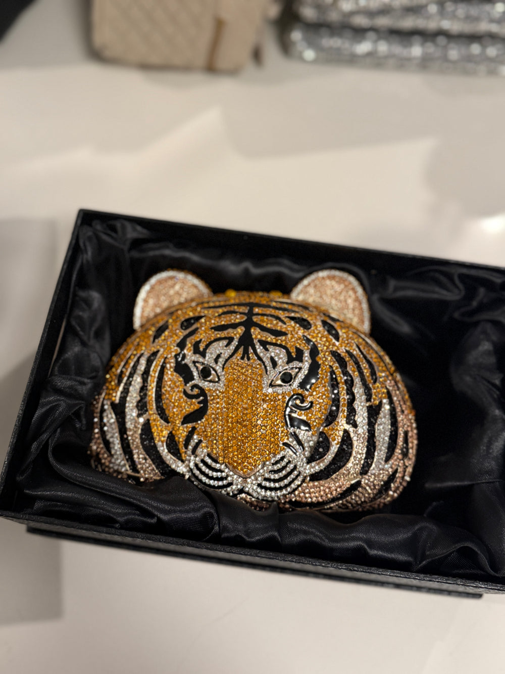 CRYSTAL TIGER CLUTCH BAG