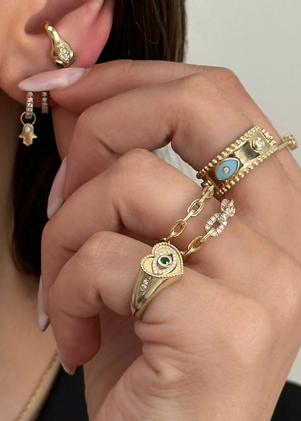 EYE HEART SIGNET RING