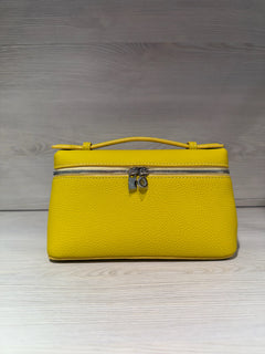 PEBBLE ZIP CLUTCH W/STRAP