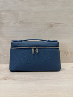 PEBBLE ZIP CLUTCH W/STRAP