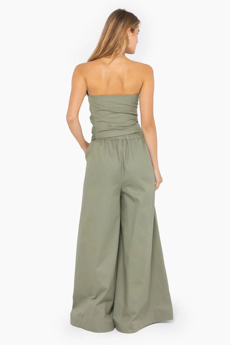 JUST BE QUEEN ARLO TOP IN EVERGREEN