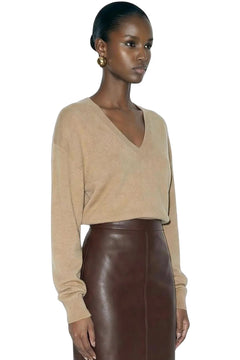 JAYDEN V NECK