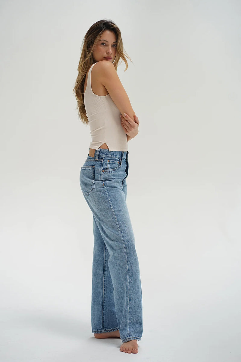 RIBBED SCOOP TANK