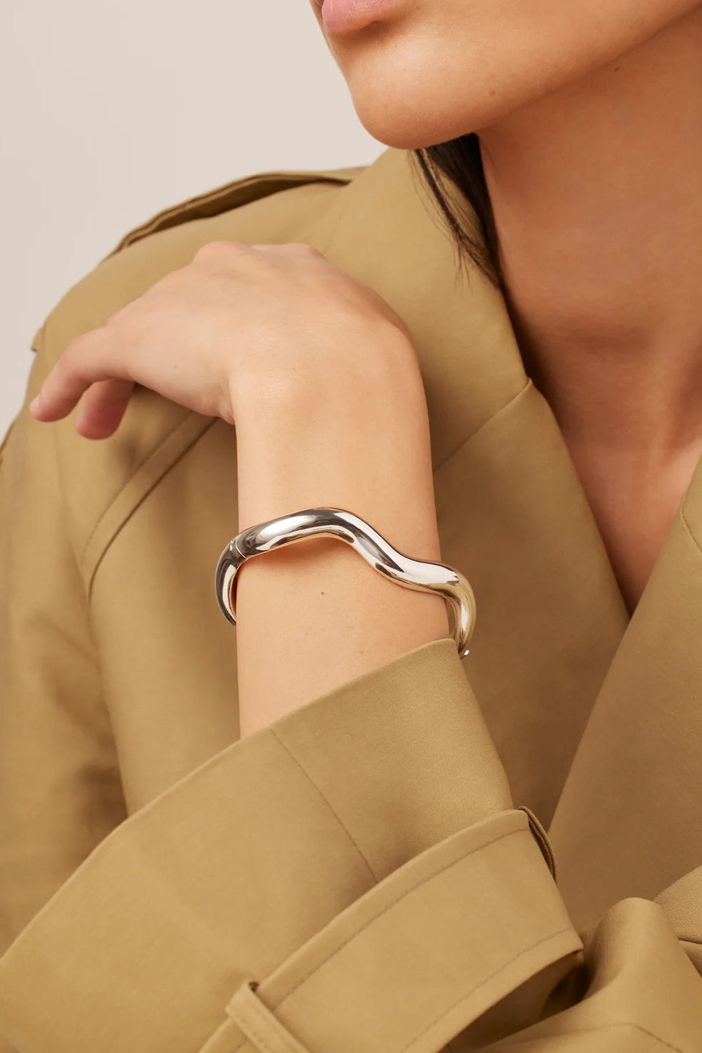 OLA BANGLE