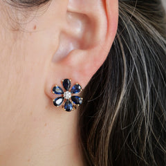 DIAMOND & NAVY SAPPHIRE FLOWER EARRING