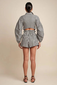 HEVRON RAQUEL TOP IN BLACK & WHITE STRIPE