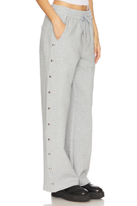 SEROYA LILA SWEATPANT IN HEATHERED GREY