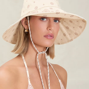 SUN HAT