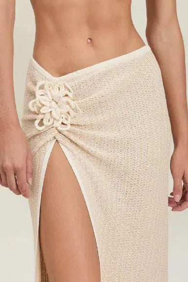 DEVON WINDSOR MAGNOLIA SKIRT IN OATMILK