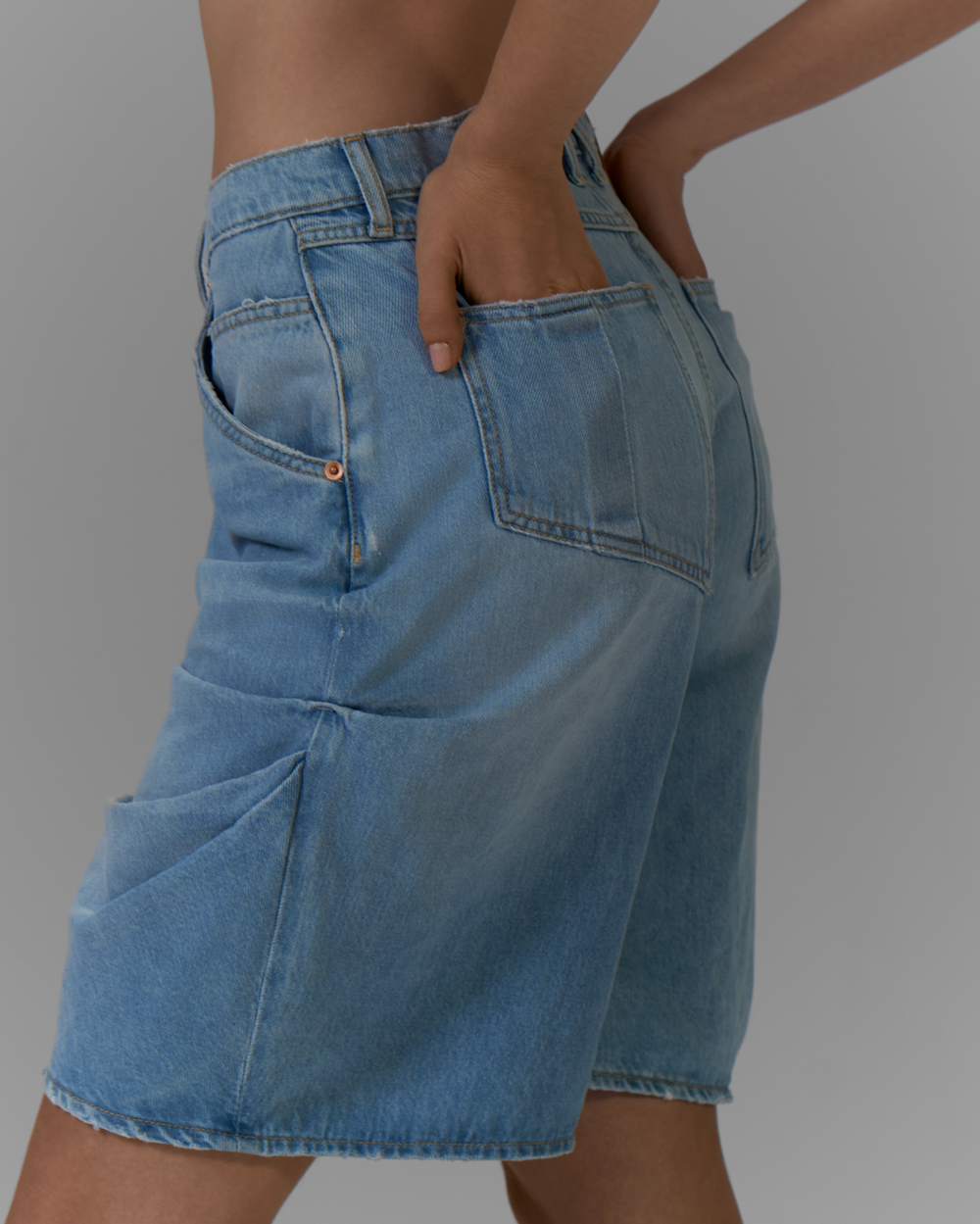 LEONA BERMUDA SHORTS