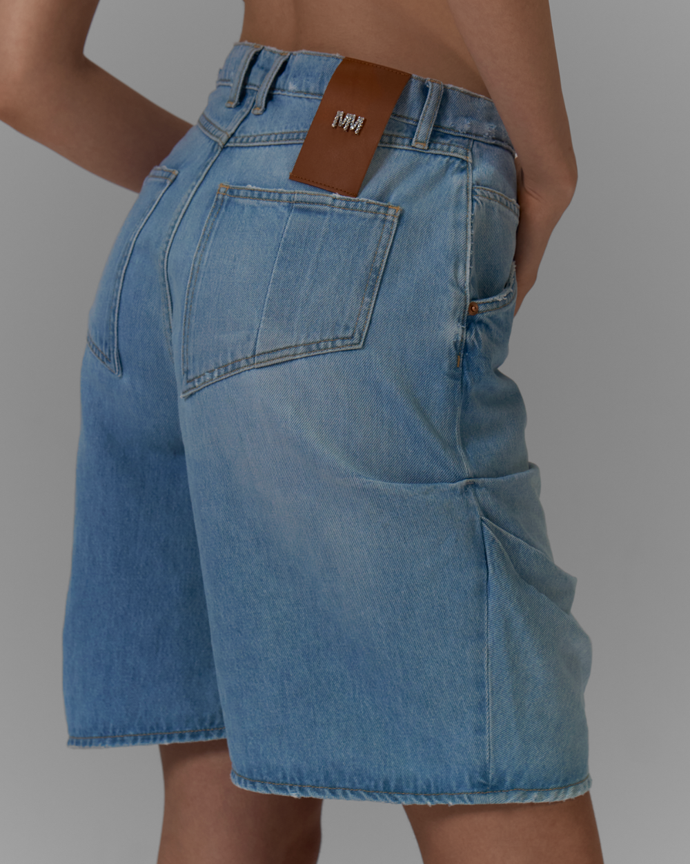 LEONA BERMUDA SHORTS