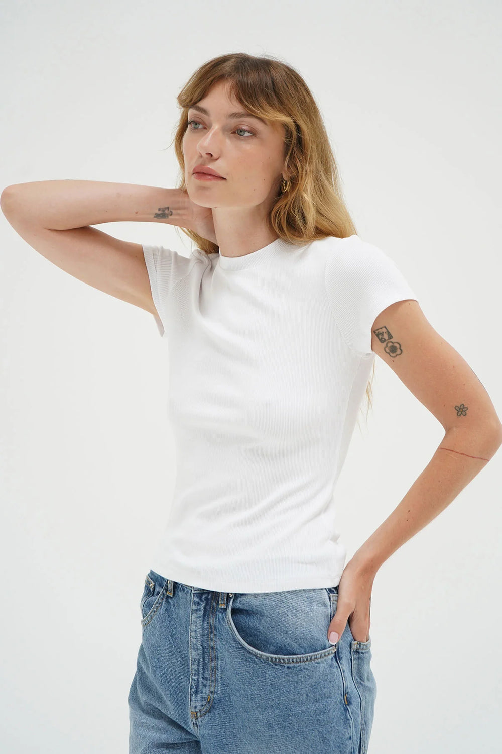 FITTED COTTON RIB CREW TEE