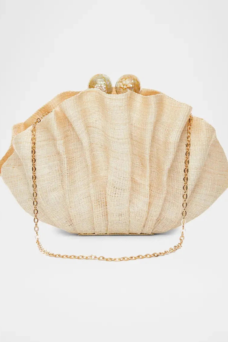 POOLSIDE BAGS THE ORIGAMI SHELL IN SAND