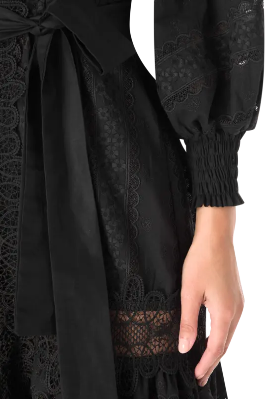 WAIMARI REBECCA KIMONO IN BLACK