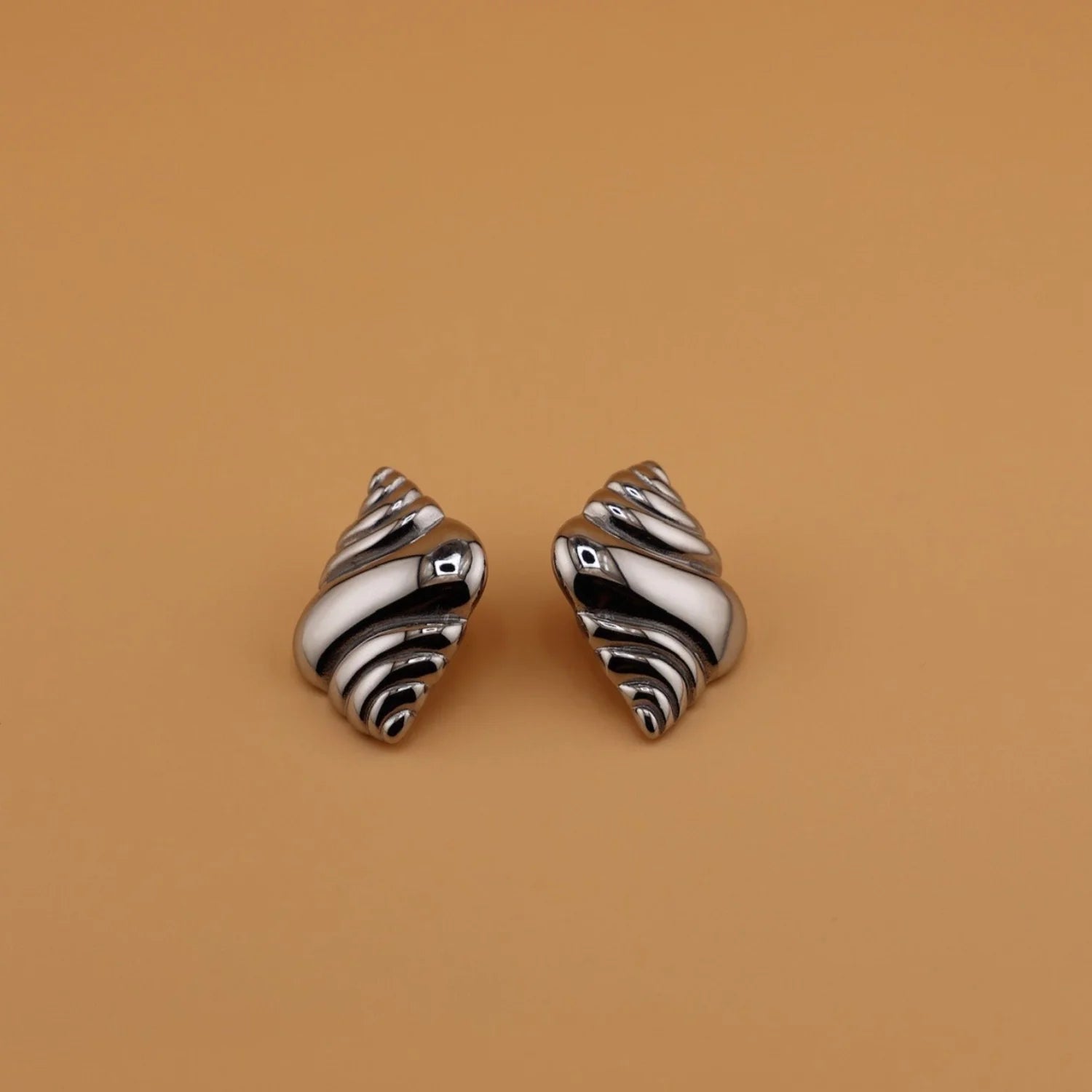 SENIA LILLIA EARRINGS IN SILVER