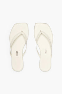 SQUARE TOE LILY