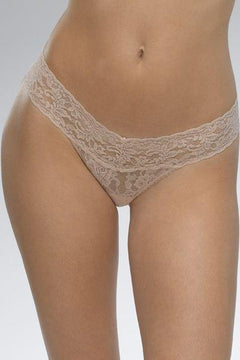 SIGNATURE LACE LOW RISE THONG