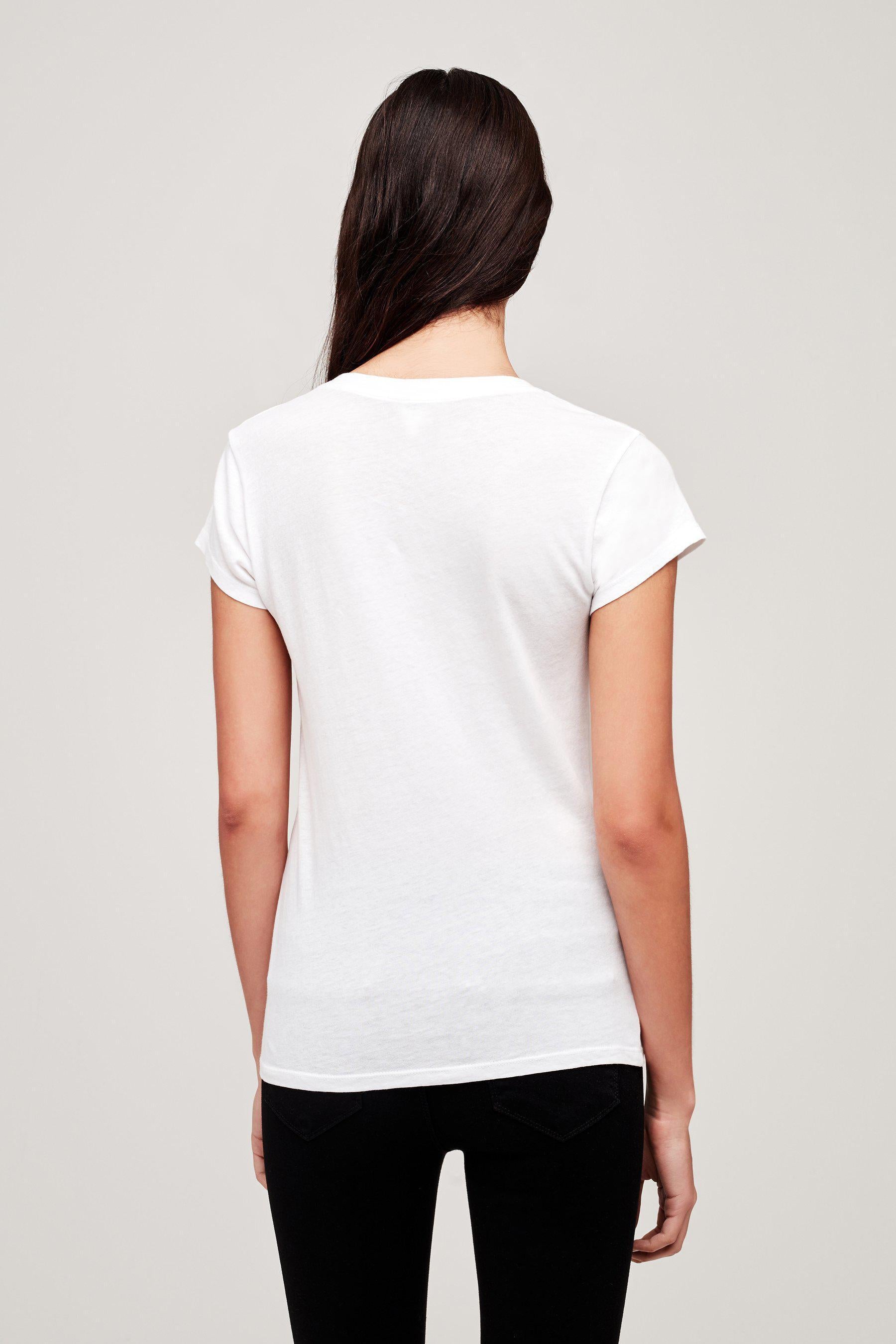 L'AGENCE BECCA V NECK TEE IN WHITE