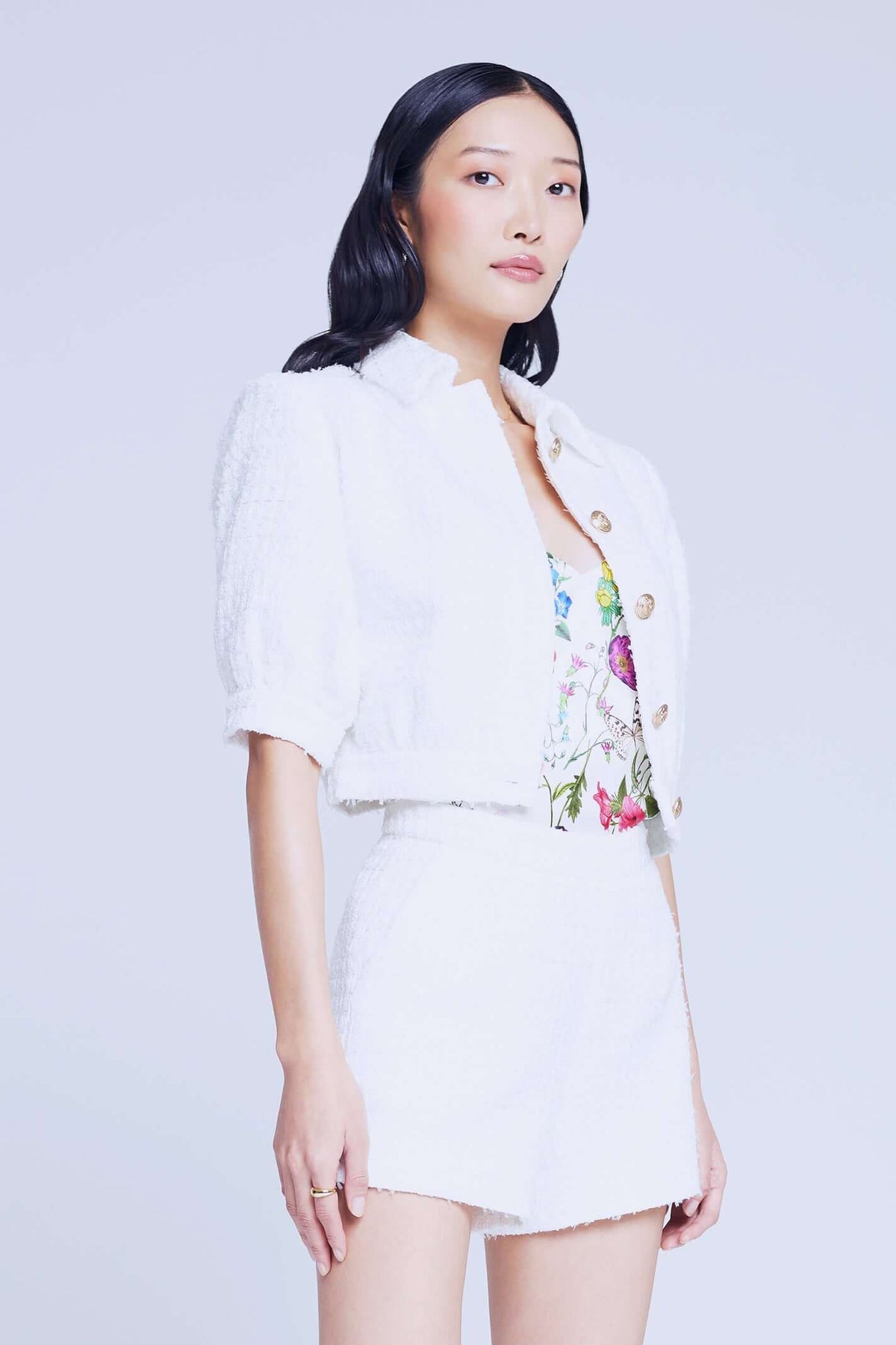 L'AGENCE COVE CROP SHORT SLEEVE JACKET IN WHITE