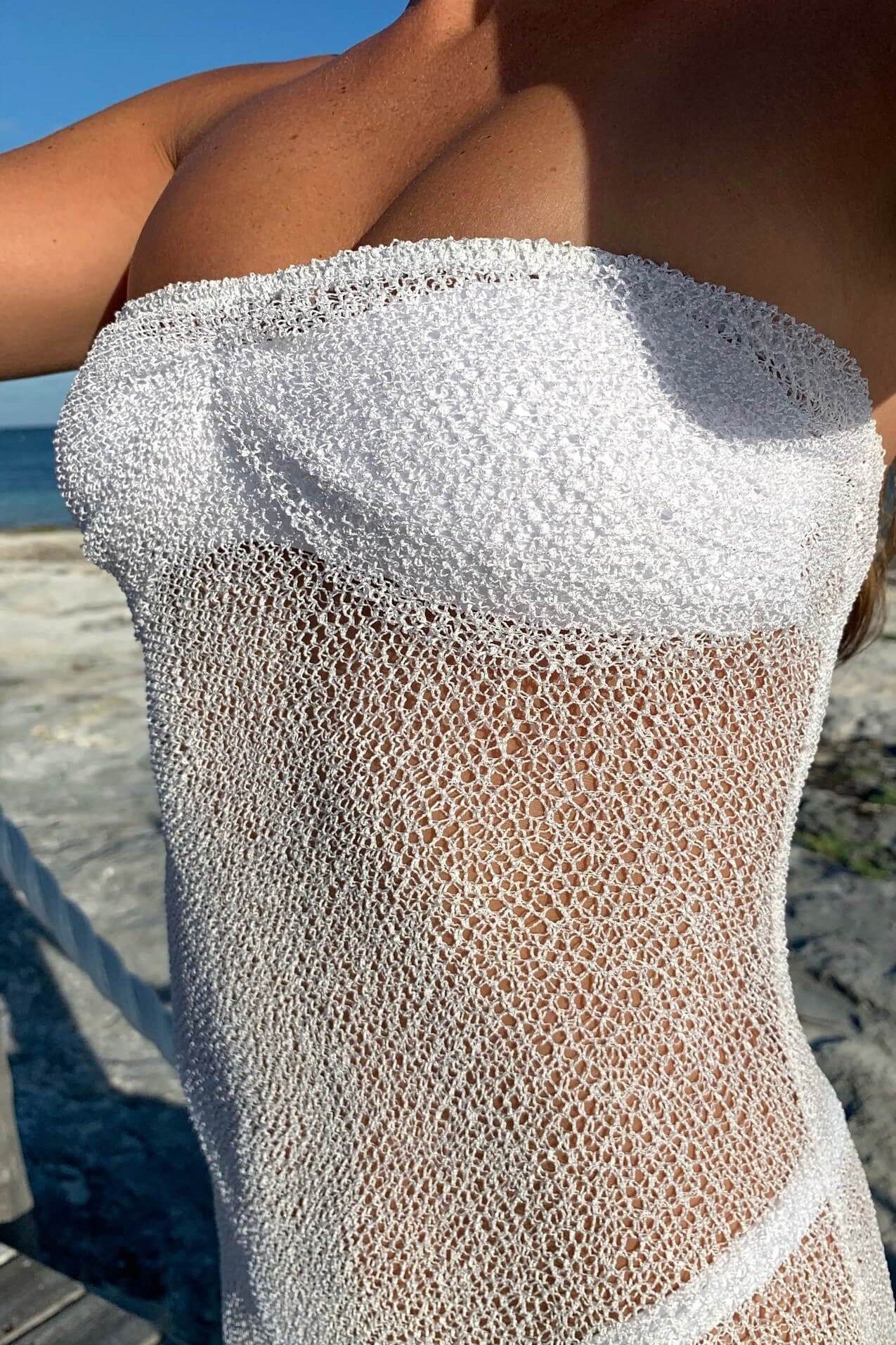 BANANHOT NET DRESS IN WHITE