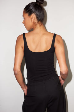 ESSENTIAL RIBBED SCOOP TANK